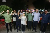 تصاویر/ نود و پنجمین شب حضور مردم انقلابی اصفهان در خیابان‌ها و میدان‌های شهر