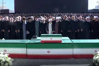 إقامة صلاة الجنازة على جثمان المجاهد الشهيد الإمام خامنئي وأسرته
