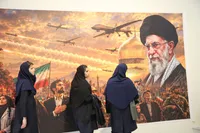تصاویر/ بازدید دانش آموزان دختر از موزه دفاع مقدس و مقاومت آذربایجان غربی