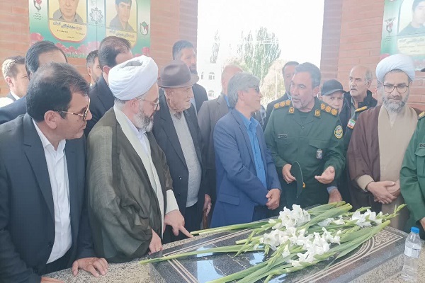 حجت‌الاسلام والمسلمین آذرتاش: خون شهدا ضامن عزت و اقتدار ایران اسلامی است