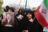 از دفاع مقدس تا میدان‌های امروز؛ روایت زنانی که میدان را خالی نکردند