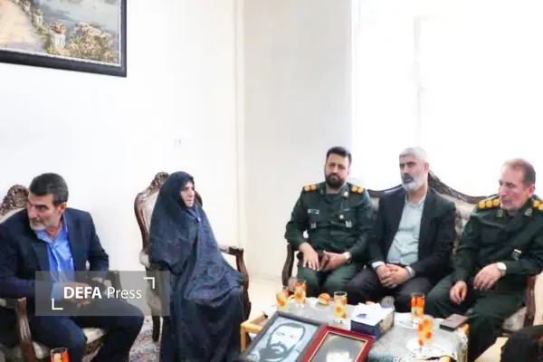 دیدار مسئولان استانی با خانواده‌های معظم شهدای روستای یزده‌رود