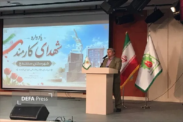 باید آرمانهای شهدا را به نسل آینده منتقل کنیم باید آرمانهای شهدا را به نسل آینده منتقل کنیم