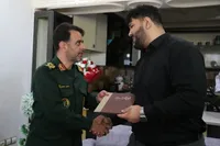 تقدیر سردار «سهندی» فرمانده سپاه زنجان از قهرمان ورزشی وزنه‌برداری جوانان‌ جهان