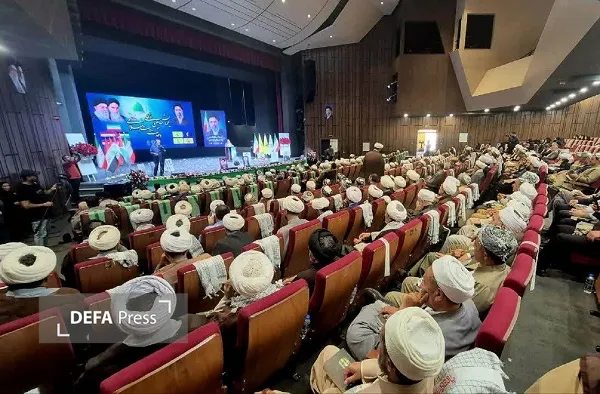 انقلاب اسلامی، الگوی مقاومت در برابر استکبار جهانی است
