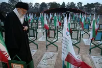 فیلم/ حسرت جاماندن از شهدا در کلام رهبر شهید انقلاب اسلامی