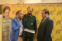 تصاویر/ تجلیل معاون سیاسی امنیتی اجتماعی استاندار یزد از خبرنگاران دفاع پرس