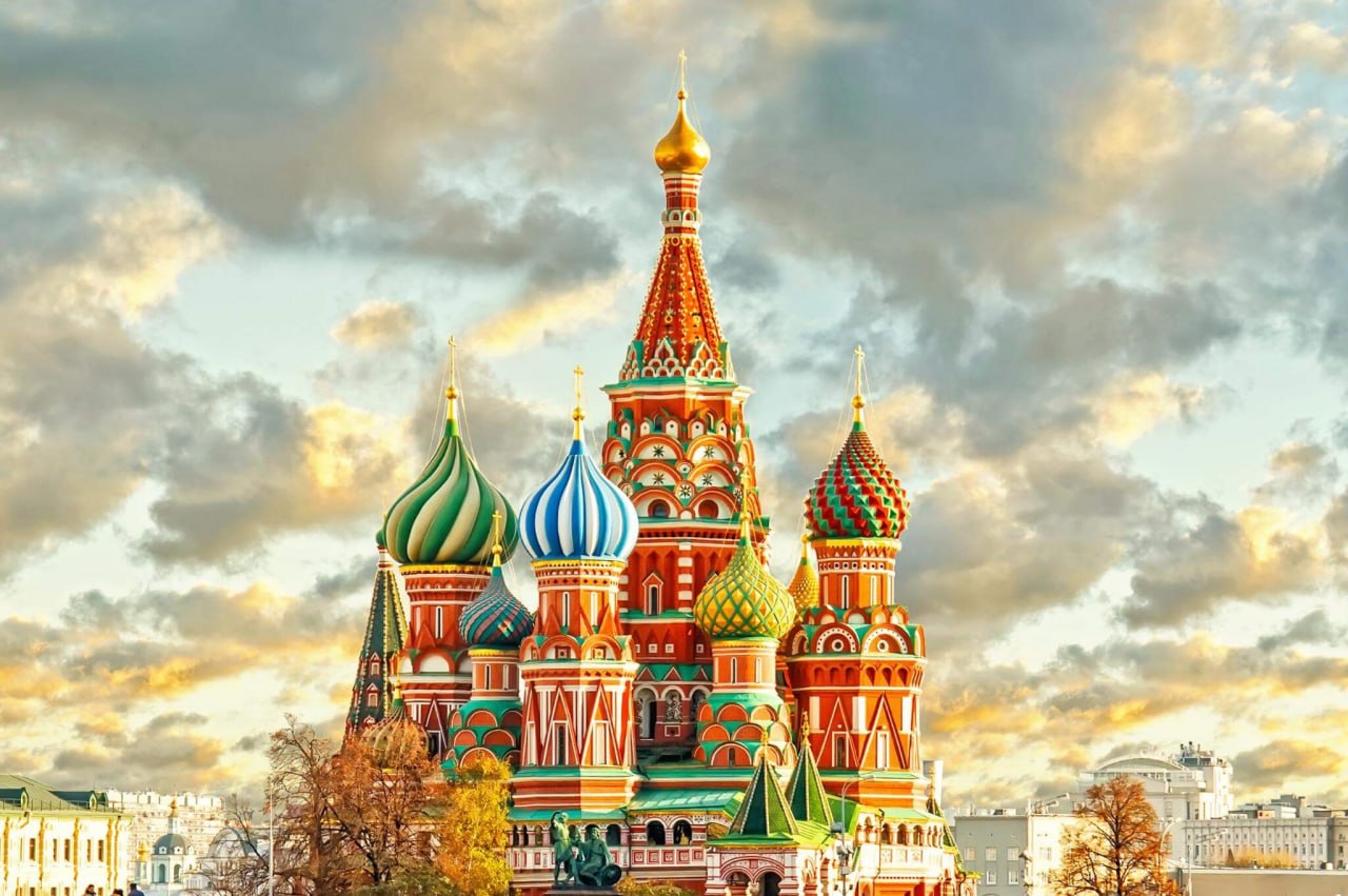 Russia and the Unpleasant Phenomenon of “Peace in Wartime”
