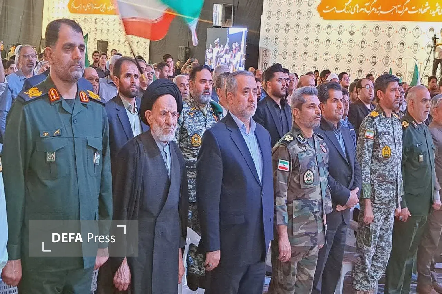 تصاویر/ بازگشایی نمایشگاه هفته دفاع مقدس در راستای کنگره ۲۴۰۰شهید استان در بیرجند