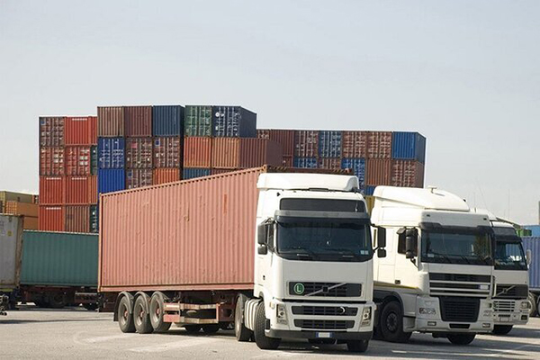 صادرات ۲۵۸ میلیون دلار کالا از استان اردبیل