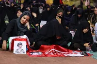 تصاویر/ برگزاری سومین شب بدرقه «آقای شهید ایران» در همدان