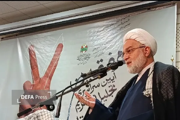 شهدا الگوهای ایثار و ازخودگذشتگی هستند شهدا الگوهای ایثار و ازخودگذشتگی هستند
