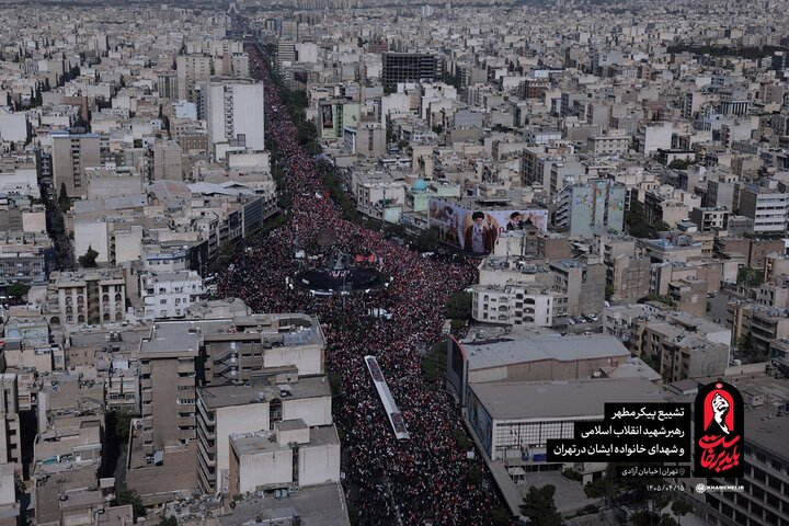 وداع میلیونها دلداده عاشق با قائد شهید+ فیلم و تصاویر وداع میلیونها دلداده عاشق با قائد شهید+ فیلم و تصاویر