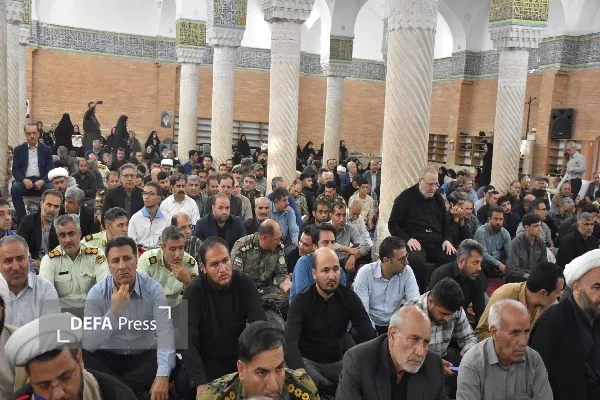 آیین معنوی گرامیداشت امامالمسلمین، سیدالشهدای انقلاب اسلامی، قائد شهید امت،حضرت آیتالله امام خامنهای (ره) و خانواده معظمله، با حضور اقشار مختلف مردم در مسجد جامع سنندج برگزار شد. آیین معنوی گرامیداشت امامالمسلمین، سیدالشهدای انقلاب اسلامی، قائد شهید امت،حضرت آیتالله امام خامنهای (ره) و خانواده معظمله، با حضور اقشار مختلف مردم در مسجد جامع سنندج برگزار شد.