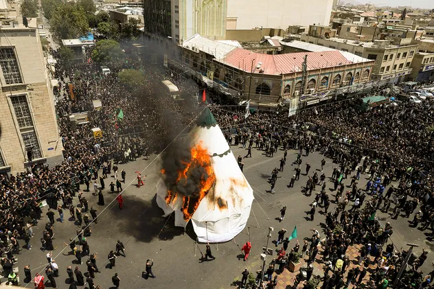 خیمه سوزان ظهر عاشورا در تهران