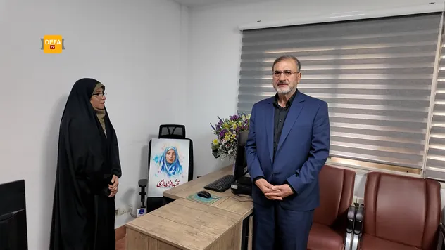 فیلم/ حضور سلیمانی در خبرگزاری دفاع مقدس به‌مناسبت سالگرد شهادت فرشته باقری