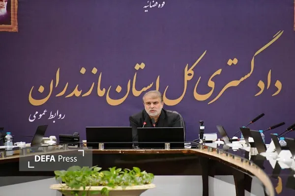 تأکید بر تعامل مستمر با دانشگاهیان و نخبگان برای کاهش آسیب‌های اجتماعی