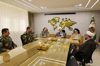 تصاویر/ دیدار نماینده ولی‌فقیه در آذربایجان‌شرقی با فرماندهان و کارکنان فرماندهی قرارگاه منطقه‌ای شمال‌غرب نیروی زمینی ارتش