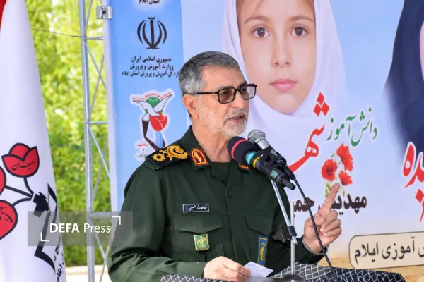 سردار حسینی: دانش‌آموزان در خط مقدم مقابله با جنگ روانی و رسانه‌ای دشمن هستند