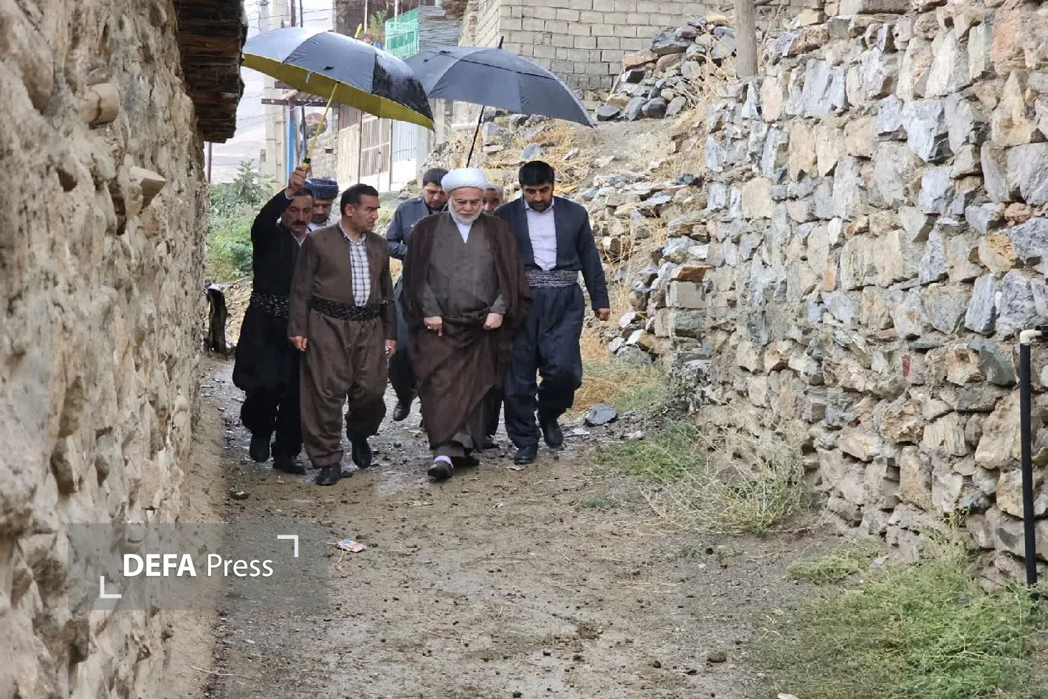 تصاویر/ حضور صمیمانه نماینده ولی فقیه کردستان در دیار زیبای اورامانات