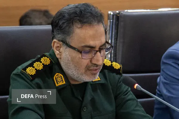 سرهنگ پاسدار حمیدرضا زارعی، مدیرکل حفظ آثار و نشر ارزشهای دفاع مقدس و مقاومت استان هرمزگان سرهنگ پاسدار حمیدرضا زارعی، مدیرکل حفظ آثار و نشر ارزشهای دفاع مقدس و مقاومت استان هرمزگان