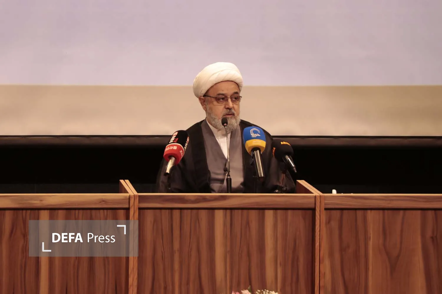 حجت الاسلام شهریاری: زندگی و شهادت امام شهید تجلی «ما رأیتُ إلا جمیلا» بود