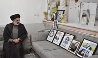 دیدار نماینده ولی‌فقیه در بنیاد شهید با خانواده شهدای جنگ رمضان