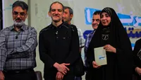 آیین رونمایی از کتاب «پرواز دسته‌جمعی پرنده‌ها» در فرهنگسرای گلستان برگزار شد