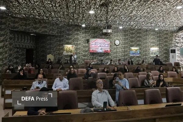 تصاویر/ نشست خبری مدیرکل حفظ آثار دفاع مقدس و مقاومت فارس با اصحاب رسانه