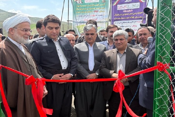 توسعه ورزش در کنار فرهنگ و هنر نقش مهمی در پیشرفت جوانان دارد