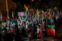 تصاویر/ تجمع و دسته‌روی همبستگی مردم محله رکن آباد شیراز