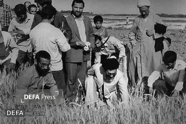 رهبر انقلاب و جهاد سازندگی