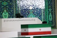 ادای احترام به قائد شهید امت
