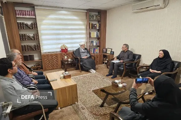 بهبود معیشت کارکنان باید با جدیت بیشتری از سوی مسئولان پیگیری شود