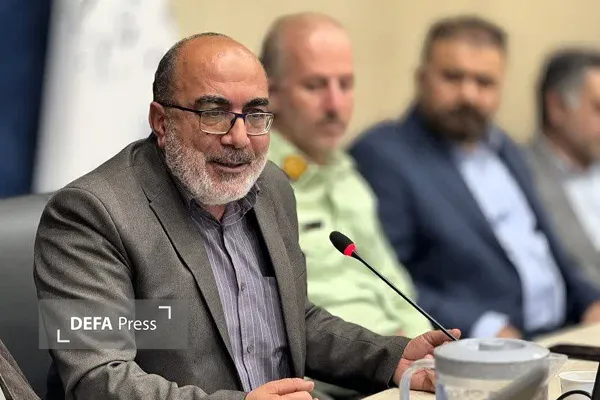 تصاویر/ تجلیل از فرماندار چهارباغ در سالروز بازگشت آزادگان به میهن اسلامی