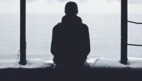 طرح/ خدایا مرا هدف آفات و بلاها قرار مده...