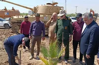 کاشت درخت به یاد رهبر شهید توسط استاندار خوزستان