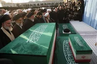 تشییع پیکر مطهر امام شهید در قم (۲)