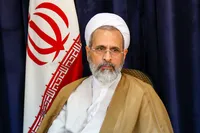 آیت الله اعرافی: امام شهید مسیر ساخت تجهیزات دفاعی مستقل و تربیت کادر نیرو‌های مسلح را پایه‌ریزی کرد
