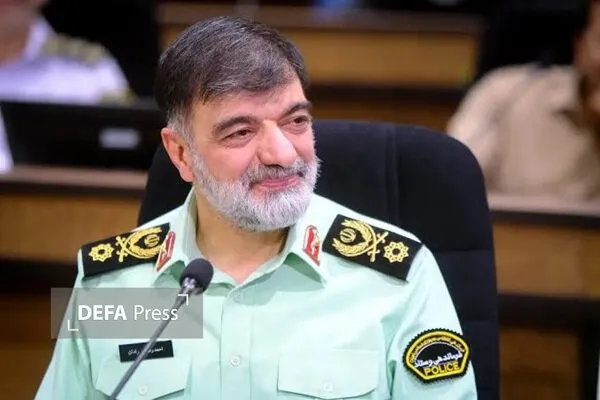 پلیس