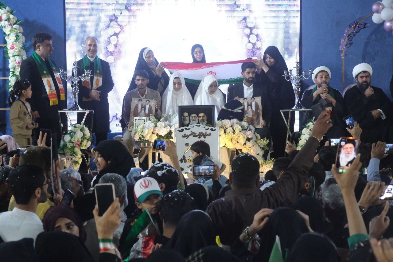 شروع زندگی زیر سایه پرچم رضوی / از فریاد مرگ بر آمریکا تا بله گفتن در تجمعات شبانه