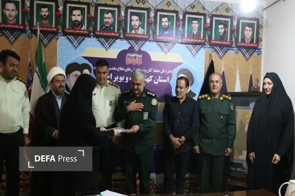 تجلیل از خبرنگاران خبرگزاری دفاع مقدس