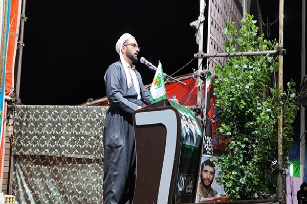 بی‌تفاوتی در برابر جبهه حق خطری است که قرآن در مورد آن هشدار می‌دهد