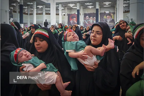 بیعت مادران شیرازی با مکتب عاشورا در همایش شیرخوارگان بیعت مادران شیرازی با مکتب عاشورا در همایش شیرخوارگان