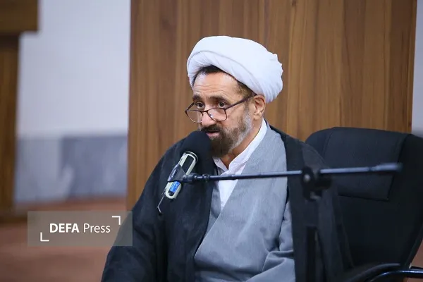 لزوم گسترش فرهنگ نماز با بهره‌گیری از فناوری‌های نوین