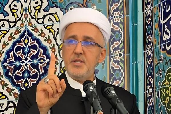 امام جمعه بانه: تأکیدات رهبر شهید انقلاب وحدت و انسجام ملی را تقویت کرد امام جمعه بانه: تأکیدات رهبر شهید انقلاب وحدت و انسجام ملی را تقویت کرد