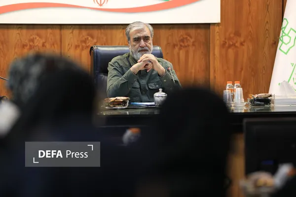 عزیزی: توان دفاعی کشور باید بومی و مبتنی بر دانش داخلی باشد