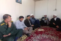 مسئولان بم با خانواده شهید  «علیرضا اسماعیل‌زاده»  دیدار کردند