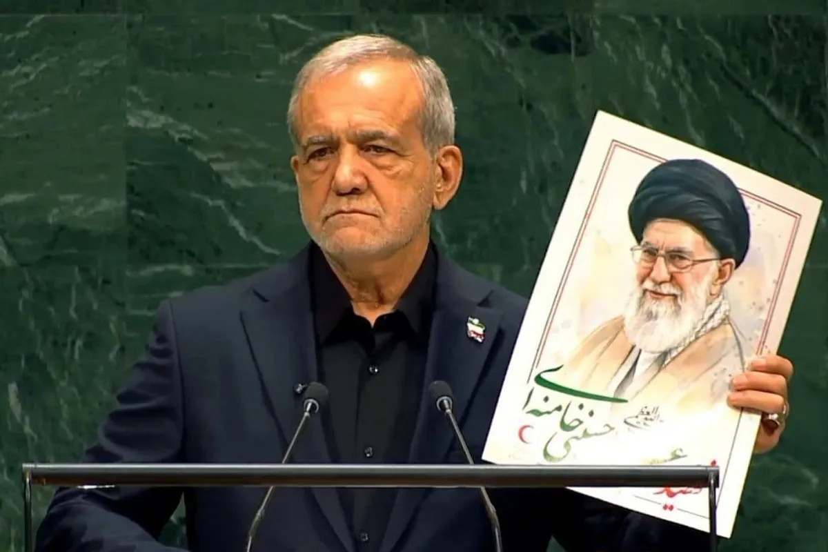بزشكيان: الذين هم إرهابيون ويربّون الإرهابيين هم من يتّهمنا بالإرهاب / لن نرکع أمام الأعداء
