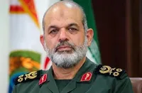سرلشکر وحیدی درگذشت مرحومه «فلکیان» را تسلیت گفت
